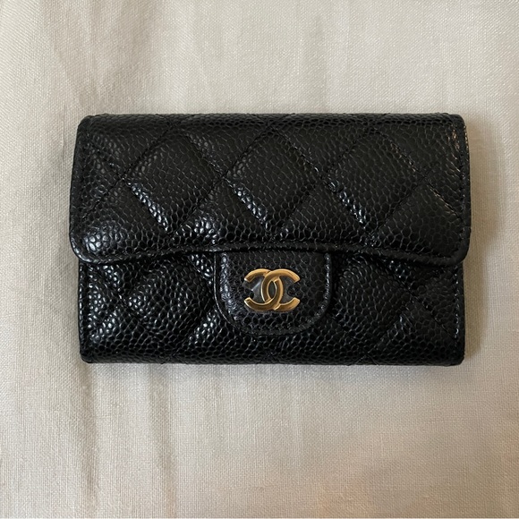 Chanel Black Caviar Snap Card Holder - Picture 3 of 13